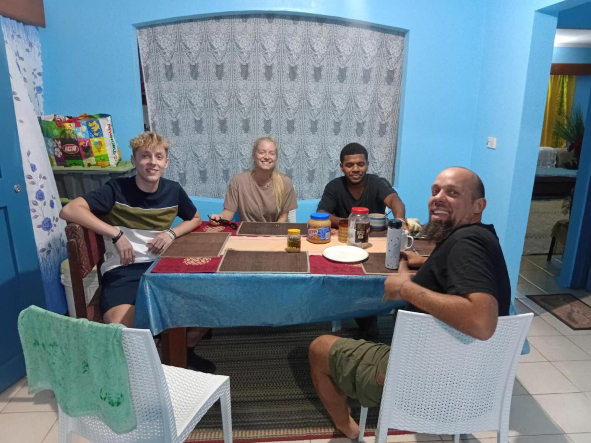 Save'S Homestay Nadi Luaran gambar